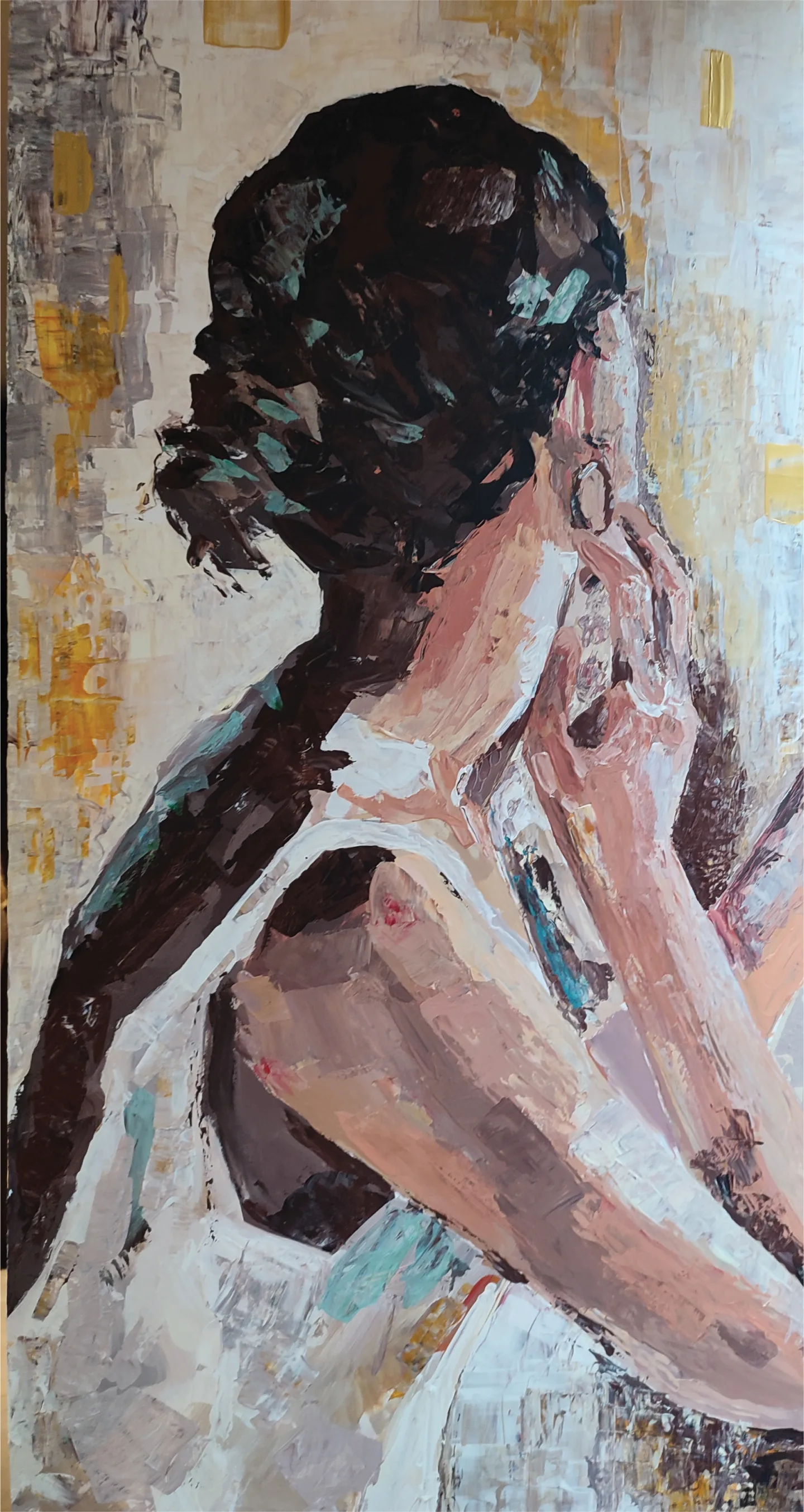 Portrait of a woman viewed from behind in the Mudra pillar painting.